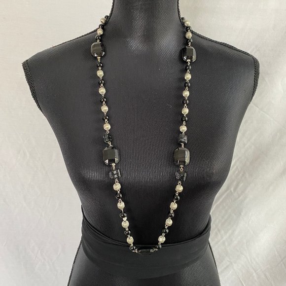 🌻 🌸 Black & Silver Chunky Long Necklace - Picture 4 of 8